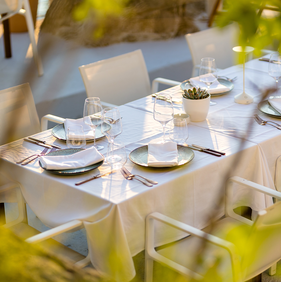 LAGUNA BEACH & RESTAURANT view 3